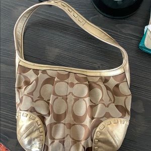 Coach Signature Shoulder Bag